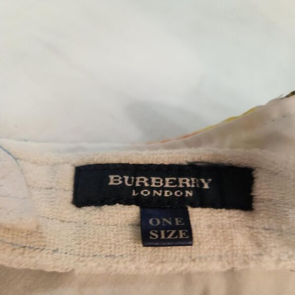 Burberry Women\'s Hat main image 4